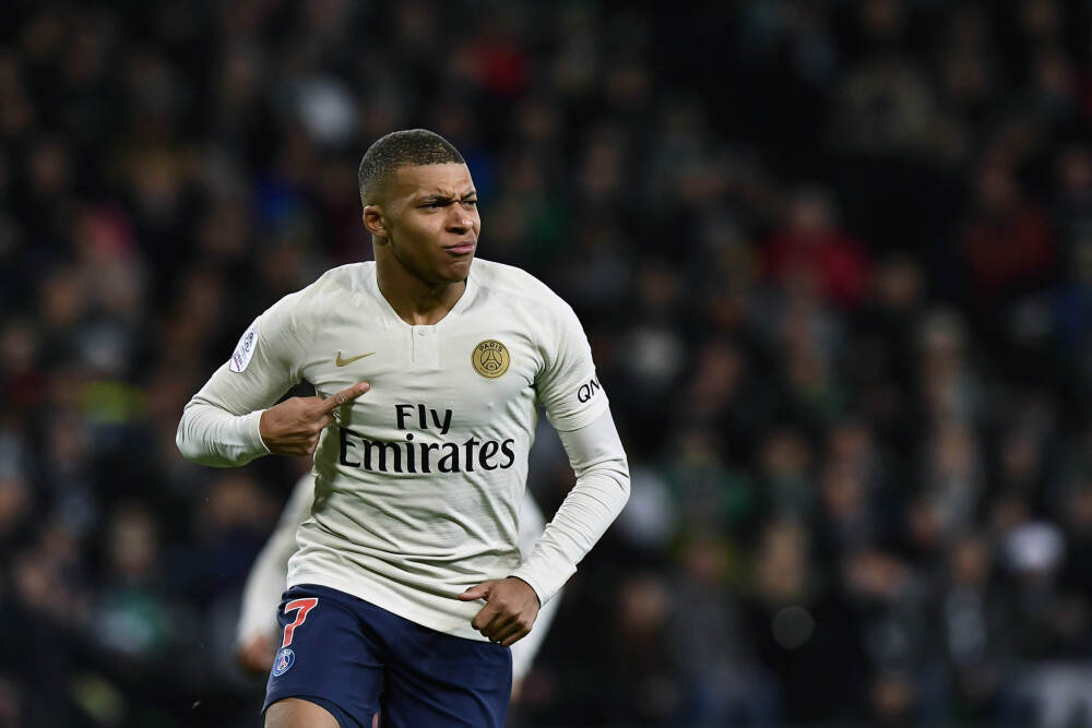 泰国要求年交易额超100亿泰铢的黄金交易商向央行申报